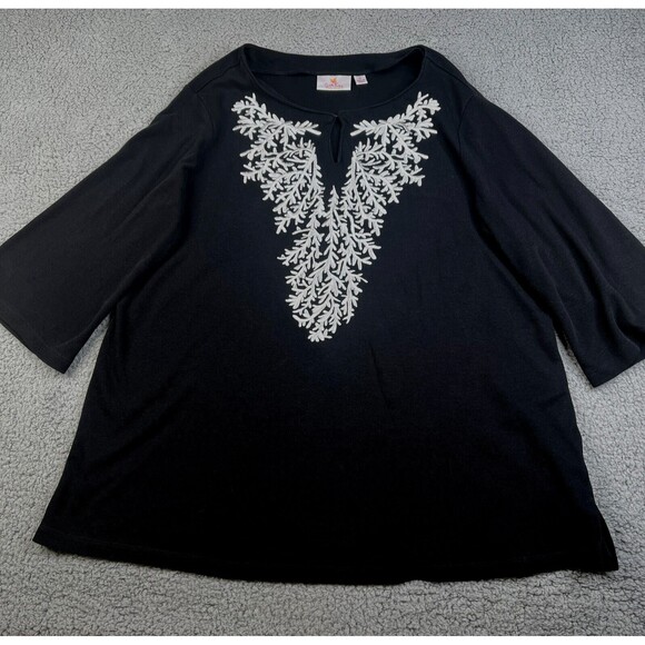 Quacker Factory Top Women 1X Black Pullover Embroidered Floral V Neck 3/4 Sleeve - Picture 1 of 10